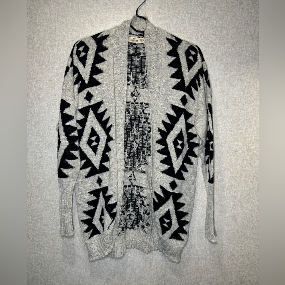 Hollister Aztec Black And Gray Open Front Cardigan Southwest Sweater Size XS/S